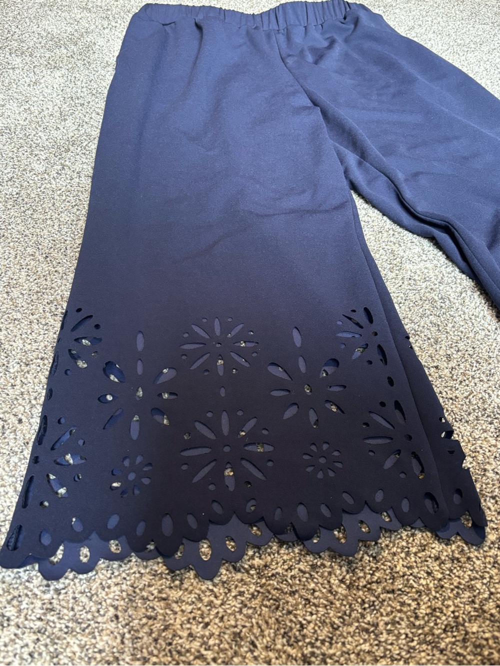 Navy Blue Wide Leg Cropped Pants with cutout design - Picture 5 of 8